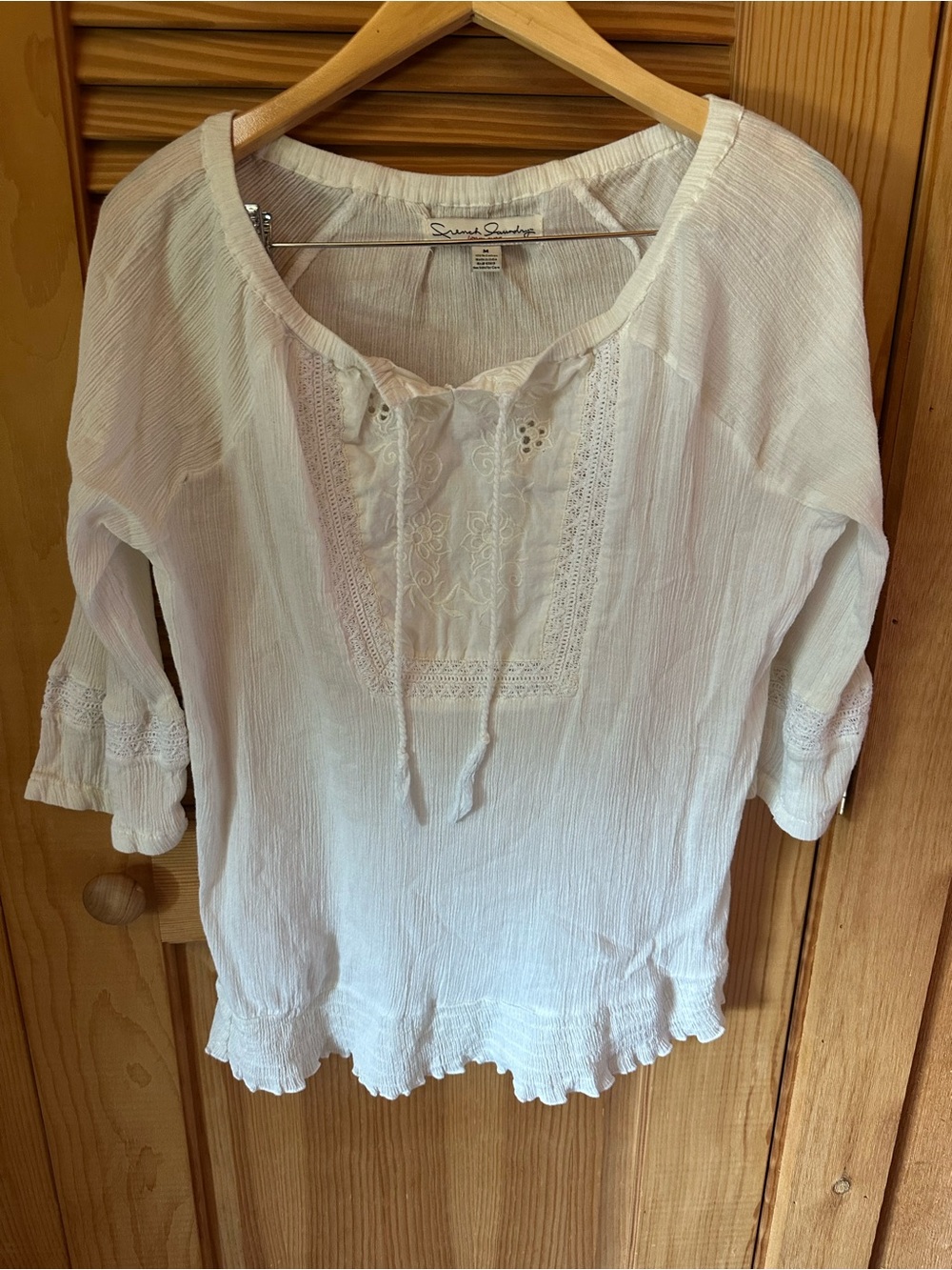 Sarah Spencer White Peasant Blouse with Lace Trim